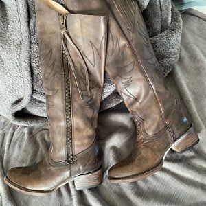 Freebird by Steven WHISPER size 8